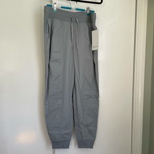 Dance Studio Jogger in Rhino Grey - Lululemon - NWT - Size 14